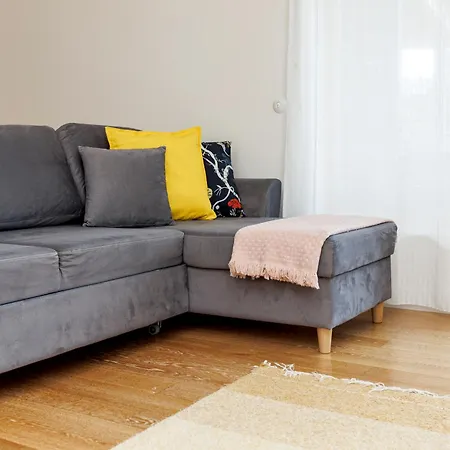 Appartement New! 2 Bedroom Free Parking, Child Friendly, Happening Area - Cafes, Markets, Museums, Old Town Close By Tallinn