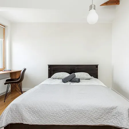 New! 2 Bedroom Free Parking, Child Friendly, Happening Area - Cafes, Markets, Museums, Old Town Close By * Tallinn