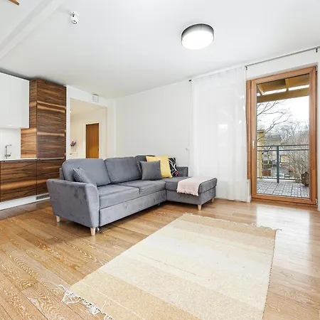 New! 2 Bedroom Free Parking, Child Friendly, Happening Area - Cafes, Markets, Museums, Old Town Close By * Tallinn