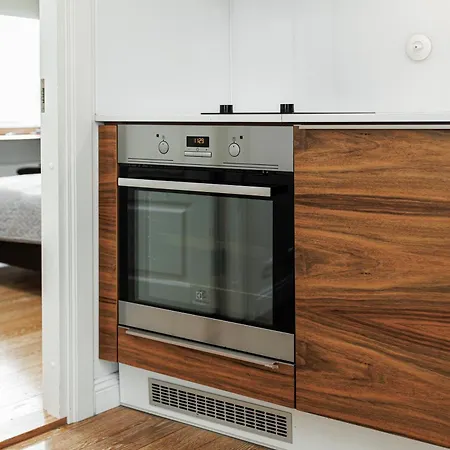 Appartement New! 2 Bedroom Free Parking, Child Friendly, Happening Area - Cafes, Markets, Museums, Old Town Close By *
